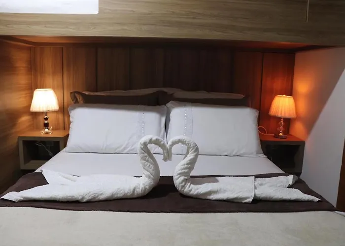 Conforto Imbativel - 25 Metros Do Mar - 2 Quartos Com Ar Condicionados Split, Air Fryer, Wi-Fi, Disney Plus, Star Plus, Hbo Max, Guarda Sol, Cadeiras De Praia E Caixa Termica - 8 Pessoas Com Muito Conforto - Melhor Localizacao!